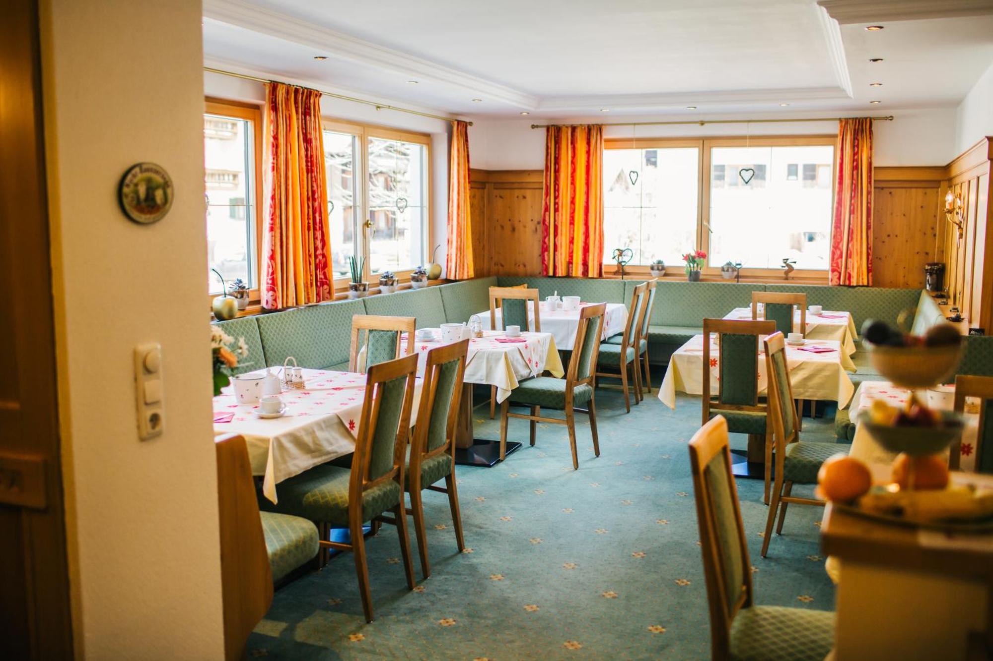 Hotel Dr Otto Murr B&B Sankt Anton am Arlberg Extérieur photo