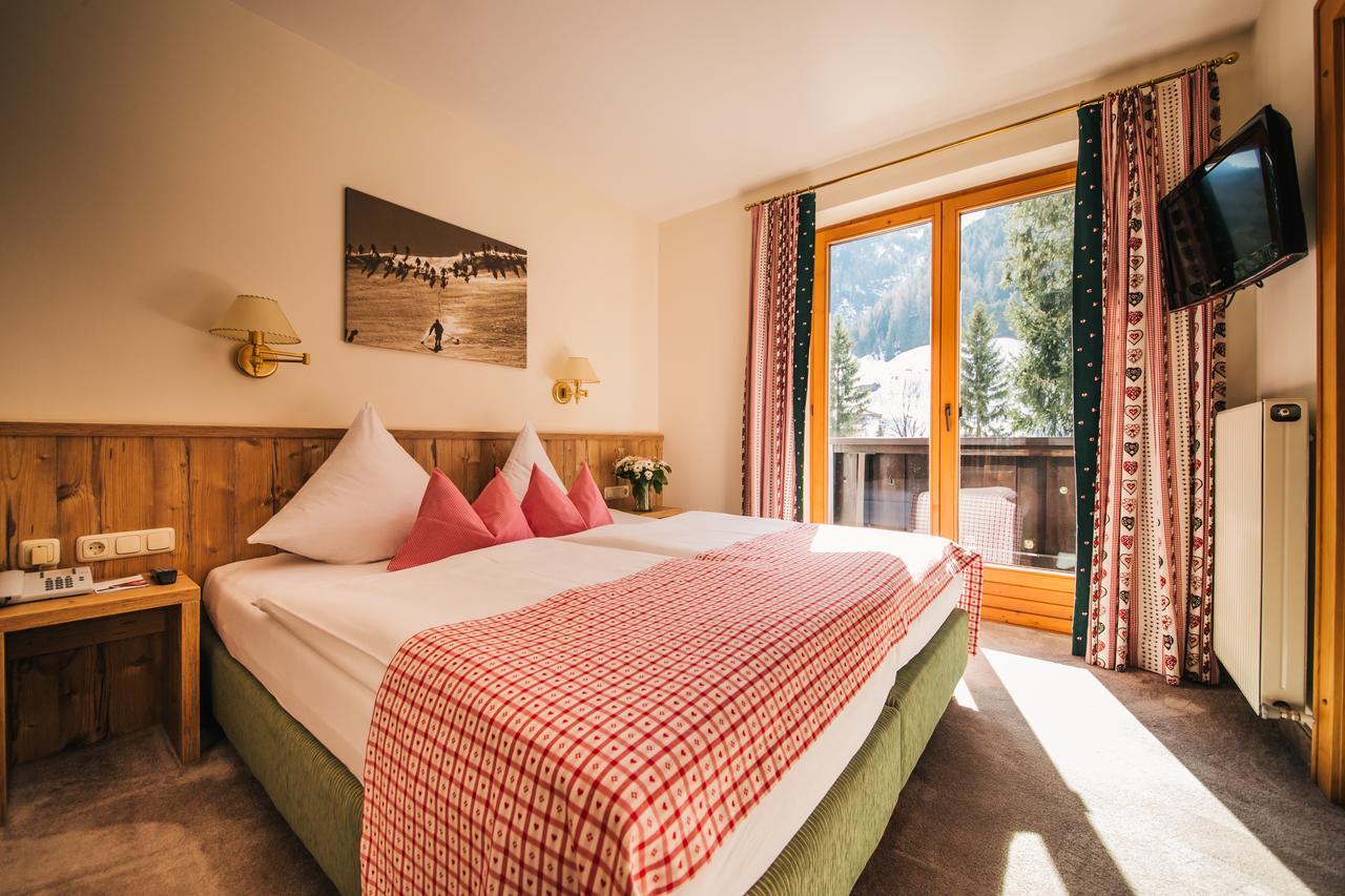 Hotel Dr Otto Murr B&B Sankt Anton am Arlberg Extérieur photo